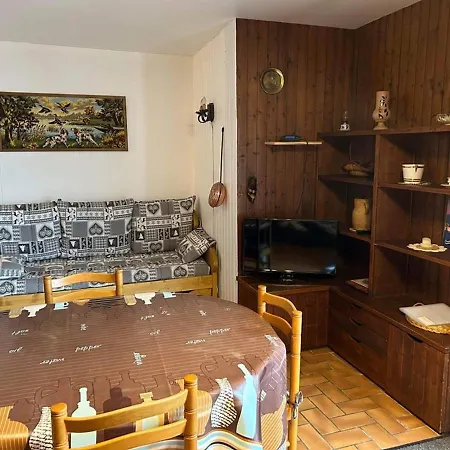 Cosy 4 Pers. Avec Kitchenette équipée, Parking, Casier à Skis, à 200m Des Pistes! - Fr-1-733-75 Crest-Voland